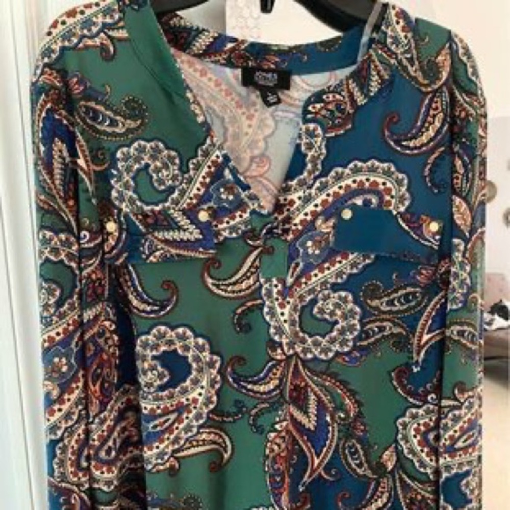 5 women work Tops